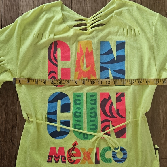 Cancun Mexico Vibrant Cut Weaved Beaded Neon Short Sleeve TShirt Women's Medium - Picture 6 of 7